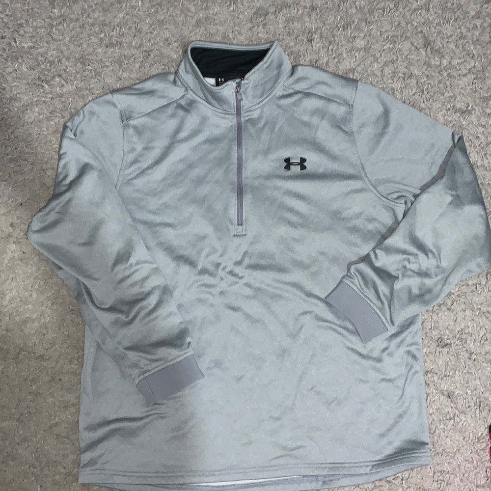Under armour quarter zip🤍